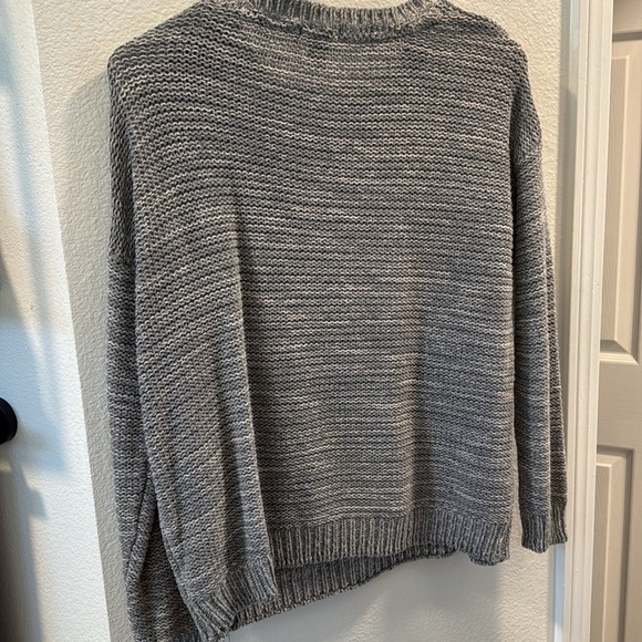 Forever21 Grey crew marbled sweater - Picture 4 of 4
